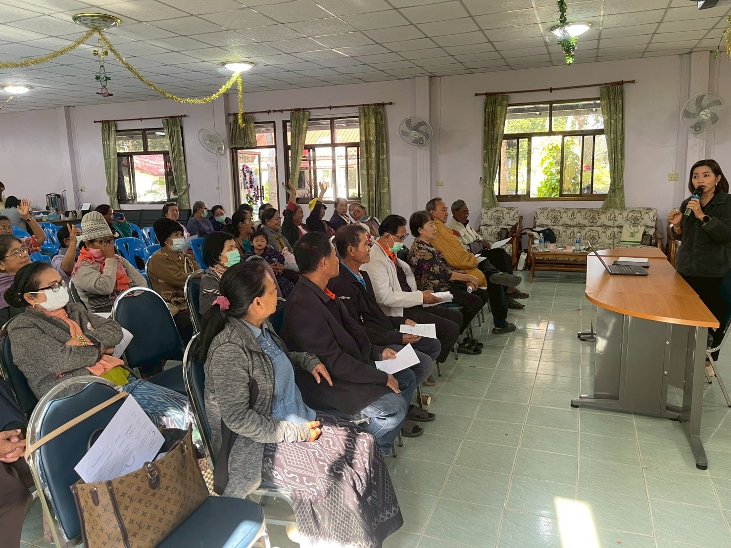 LINE ALBUM วิทยากร 260114 18